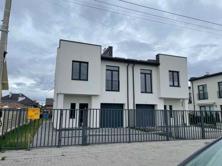 Пів спарки 144м² з ділянкою 5 сотих та гаражем в Холодновідці 146999$ - фото 1