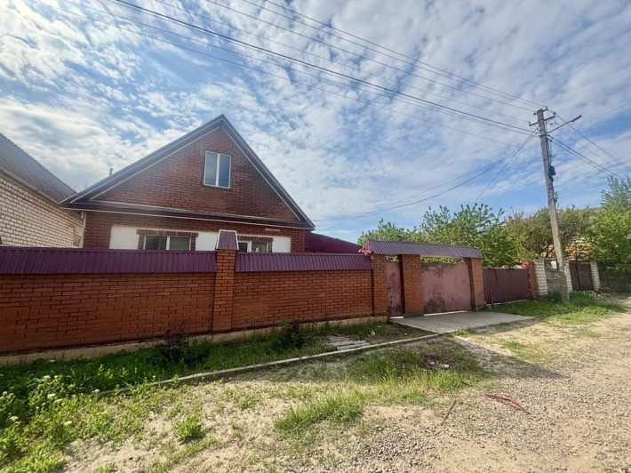 Продам будинок з приватизованою ділянкою - фото 1