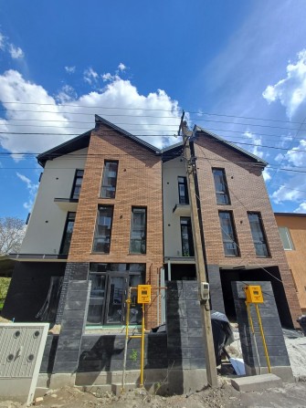 Продаж котеджа 130 м кв вул Патона + земля у Власності - фото 1
