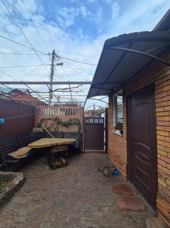 Продам будинок в центрі міста - фото 1