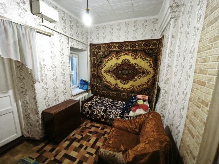 Продаю 2 к.к в будинку на землі. Центр - фото 1