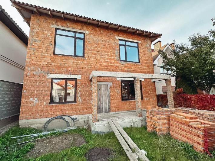Кирпичный ДОМ в Совиньоне-2, 170м², 5 соток - фото 1