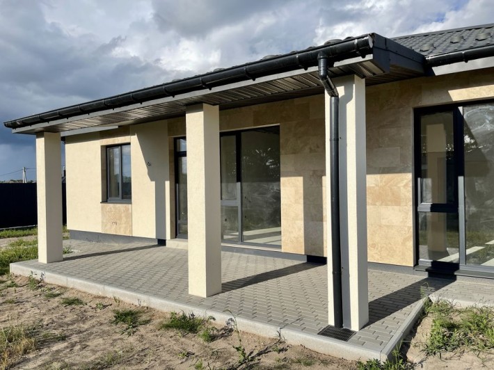 Будинок з чистовим оздобленням у Бучі. 158 000 $ - фото 1