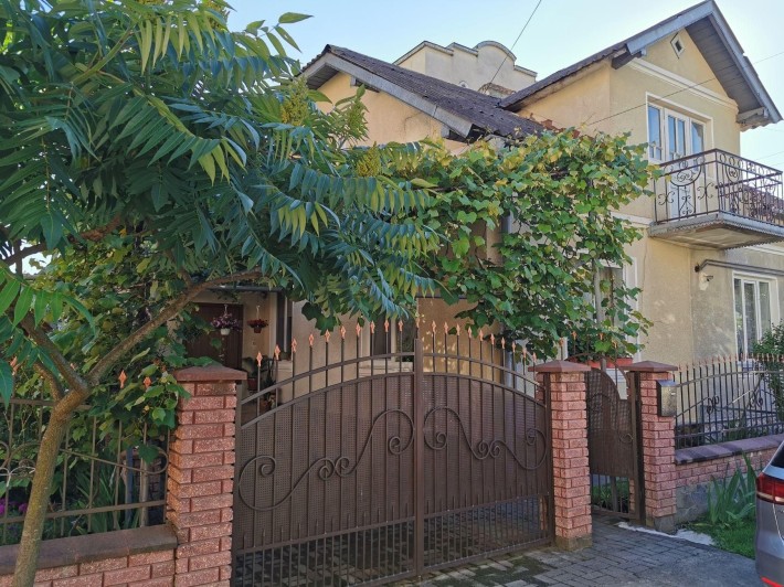 Частина будинку, Братів Майданських, 100 м² - фото 1