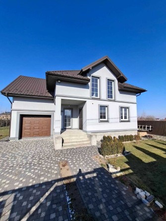Продам 2 нових будинки на 12сотках в елітному районі - фото 1