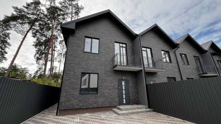 В продажу  боковий таунаус  із сучасним ремонтом та технікою в Бучі - фото 1