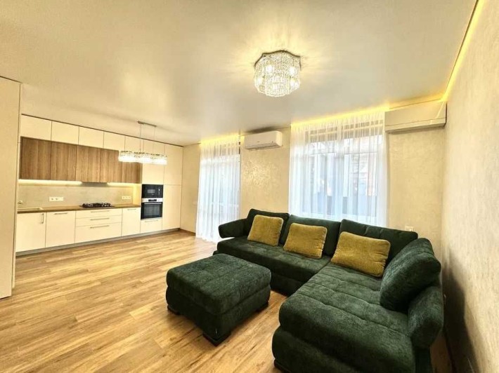 Продаж кутового таунхауса з дорогим ремонтом. Ніхто не проживав - фото 1