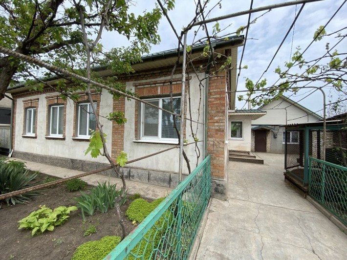 Комфортний будинок + БОКС під бізнес - фото 1