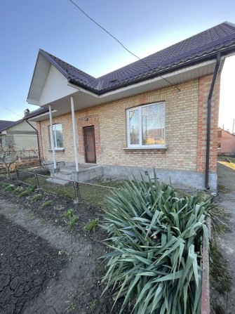 Продаж будинку в Луцьку - фото 1