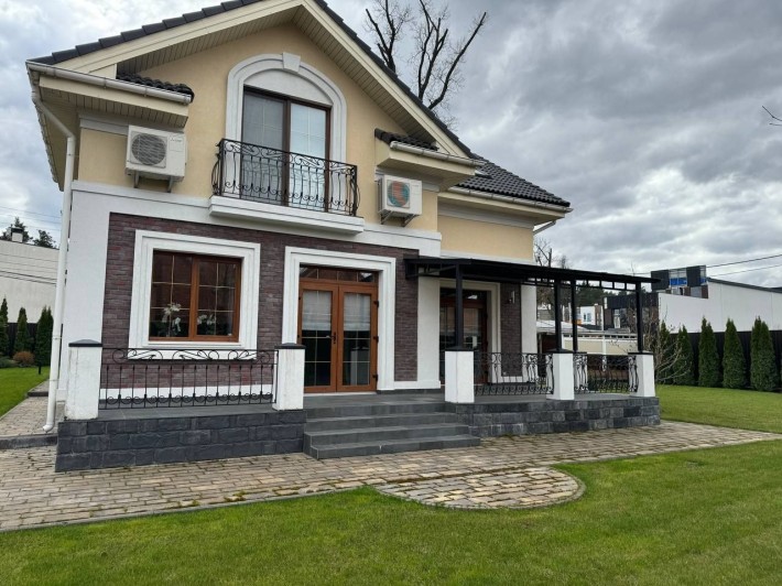 Будинок з дизайнерським ремонтом по вулиці Козацька - фото 1