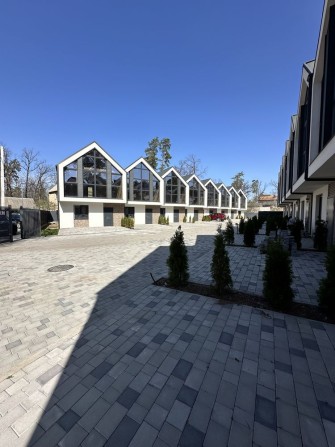 Продажа таунхаусов в ЦЕНТРЕ!2 мин пешком школа, 10 мин новус - фото 1