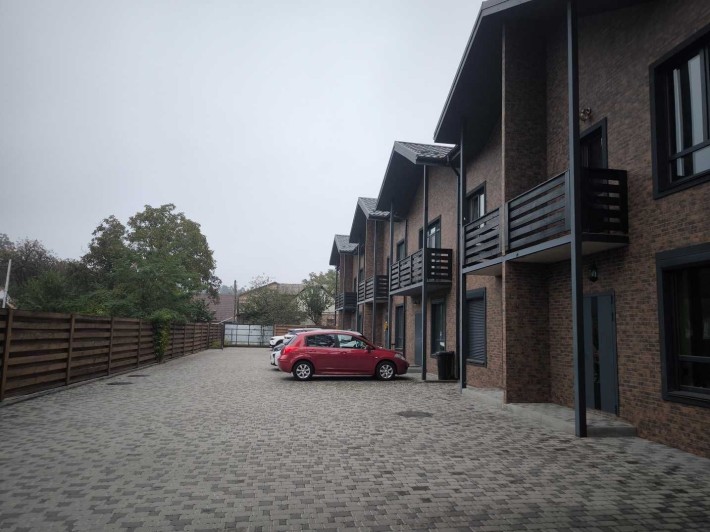 Продам таунхаус з початковим ремонтом 92м2 - фото 1