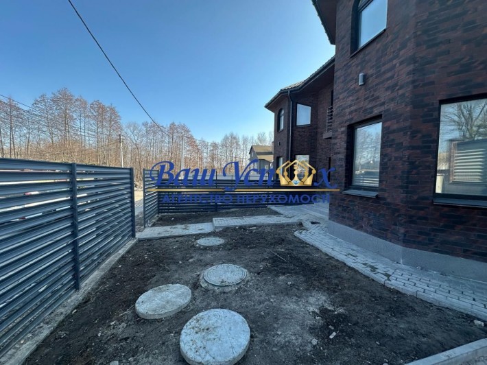 Продаж  будинка в городке вокруг лес. ул  Солнечная , Ирпень. - фото 1