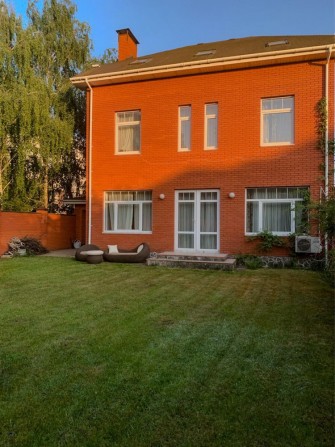 Будинок загальною площею 290 м2 з ремонтом. Без комісії! - фото 1