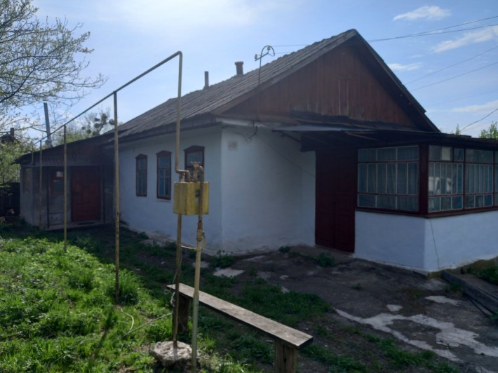 Продаю хату в м.Ізяслав, Хмельницької обл. - фото 1