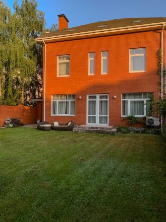 Продається будинок 290 м² у центрі Петропавлівської Борщагівки! - фото 1