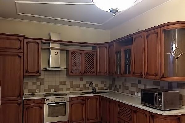 Сдам большую комфортабельную четырехкомнатную квартиру в г. Южном. - фото 1