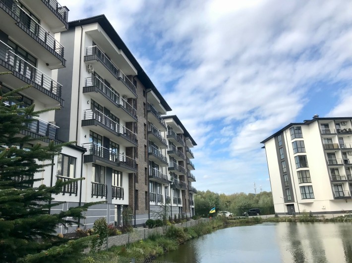 Квартира з балконом на озеро в Брюховичах, ЖК Хвиля Lux - фото 1