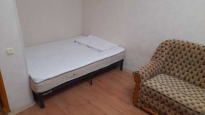 Своя 1 кімнатна Л/б, 10 мкр. 1 комнатная долгосрочно - фото 1