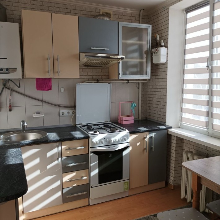 Оренда 1 кім. квартири по Проспекту Незалежності ціна250д. - фото 1