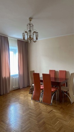 Оренда 2 кімнатної квартири в самому центрі міста - фото 1