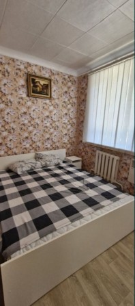 Центр 2ком 1эт 2эт ул. Стритенская. 10.000 - фото 1