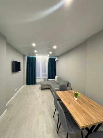 Оренда 3-кім квартири 75 м2 в ЖК Комфорт Таун, вул. Березнева, 12 - фото 1