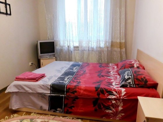 Двокімнатна квартира на місяць та більше. Ровно