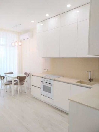 Сдам свою 2-ком.квартиру с новым ремонтом в ЖК IQ HOUSE - фото 1