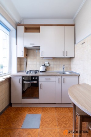 БЕЗ % 1кім,Шолом Алейхема 1,новий ремонт,метро 15хв пішки - фото 1
