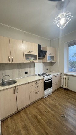 2 комн кв-ра 15 мкрн Хортицкий р-н - фото 1