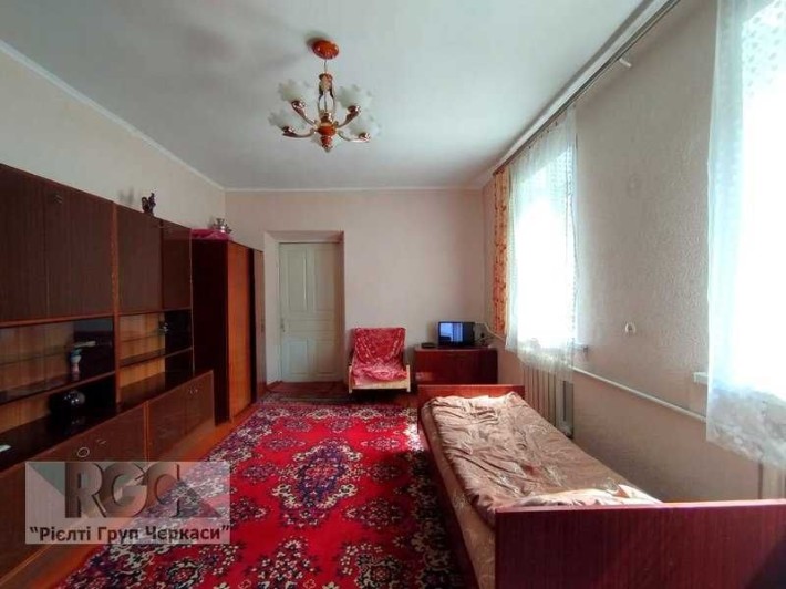 Здам дві кімнати в приватному будинку. Проживання з власницею. - фото 1