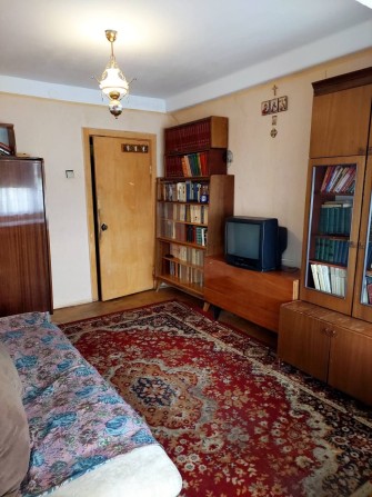 Здається кімната в 3-кімнатній квартирі на сомом"янці - фото 1