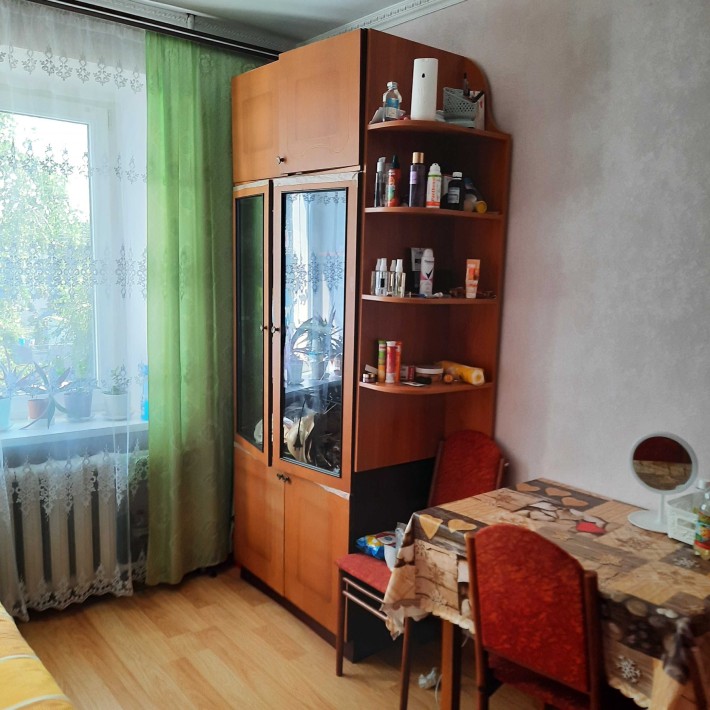 Здам ліжко- місце для однієї дівчини в центрі. - фото 1