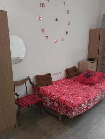 м. Дарниця 5 хв. ходи Гарна  кімната в гуртожитку  - 20м2 з 19.05 - фото 1