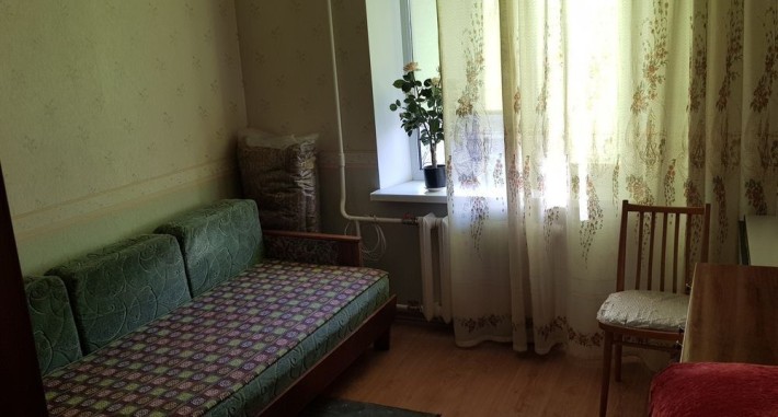 Сдам комнату для одного человека ул. Левка Лукьяненко,  м,,Минская,, - фото 1