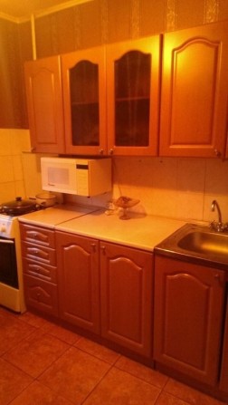 Здам 1к квартиру на Ревуцького 17Б - фото 1