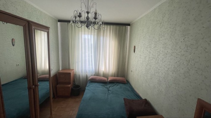 Оренда кімнати в трьох кімнатній квартирі - фото 1