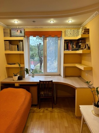 Здам кімнату 3-кімнатній квартирі. Завжди є wi-fi!! - фото 1