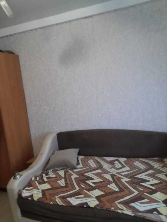 Здам кімнату в комунальній квартирі. Без господарів. Метро 10 хвилин. - фото 1
