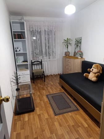 Сдам комнату двухкомнатной квартире - фото 1