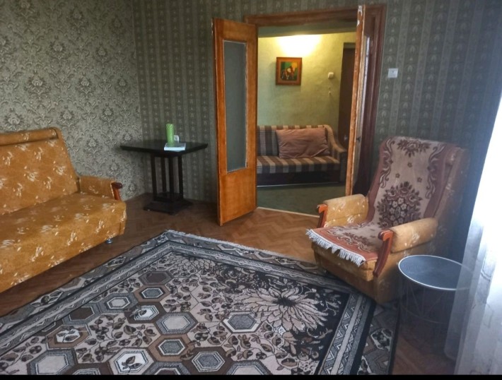 Сдаю 1 к/кв Потёмкинская 7/9 мебель,техника 6000 - фото 1