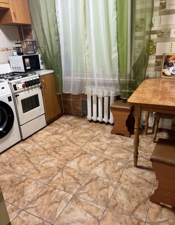 Сдам в аренду 3 комнатную квартиру - фото 1