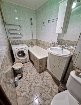 Сдам 2 ком квартиру Александровский р-н  ул. Почтовая - фото 1