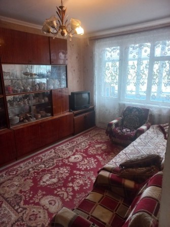 Срочно сдаю 1 комнатную квартиру - фото 1