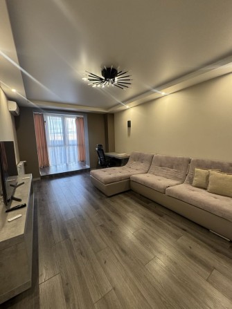 Сдам 2 комн.кв.74м2 ЖК Молодежный,ул. М.Мислы,48В - фото 1
