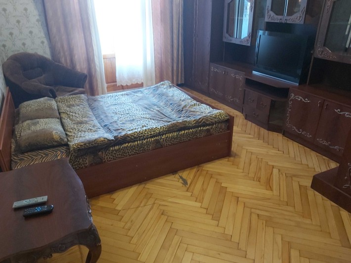 Сдам 2к.квартиру, 60м, косметика, Центр, м.Пушкинская - фото 1