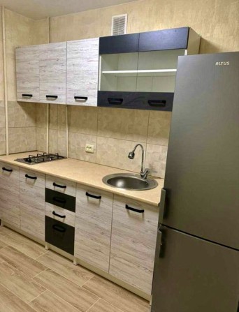 Сдаю 1 комнатную квартиру после Ремонта в Лесках /Крылова «АТБ» - фото 1