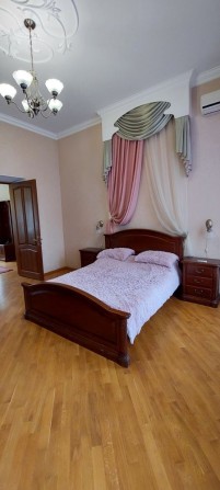 Аренда долгосрочно трёхкомнатная квартира в самом центре - фото 1