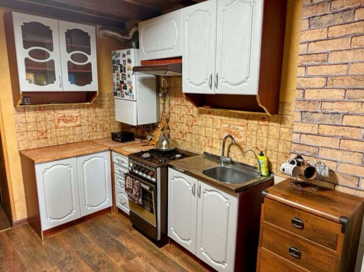 Здам частину будинку. Старе місто - фото 1